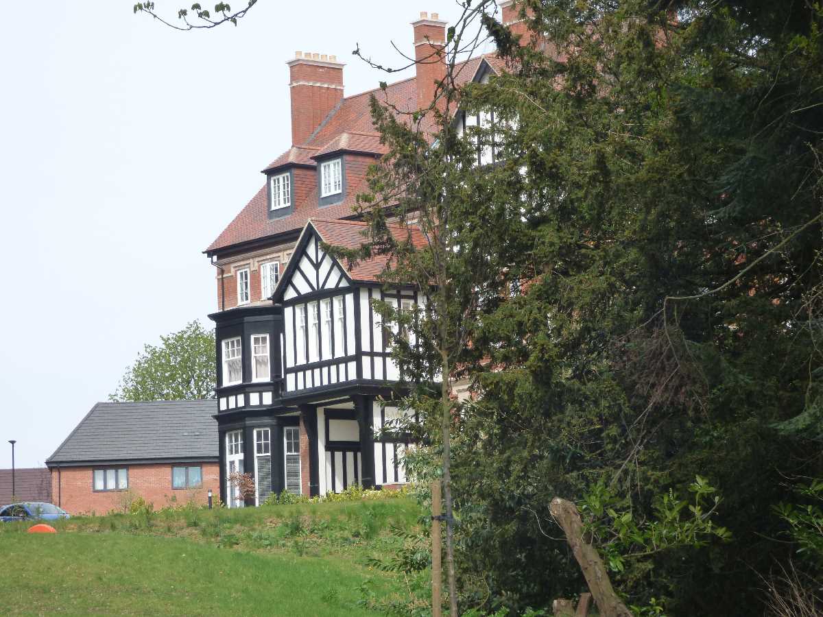 The Manor House, Northfield